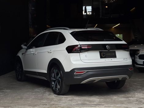 VolksWagen Nivus Highline 1.0 200 TSI Flex Aut.