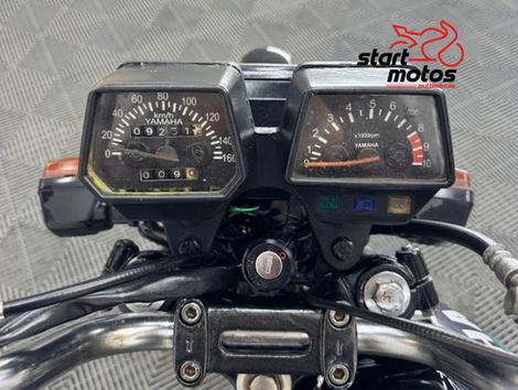 YAMAHA RD 135