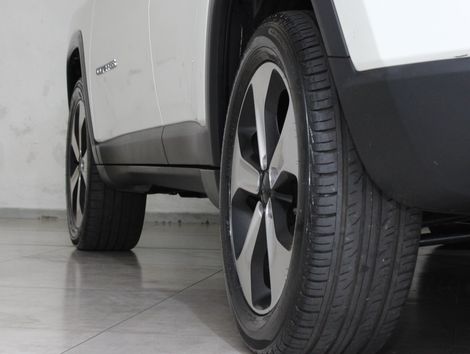 Jeep COMPASS LONGITUDE 2.0 4x4 Dies. 16V Aut.