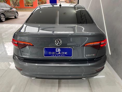 VolksWagen JETTA R-Line 250 TSI 1.4 Flex 16V Aut.