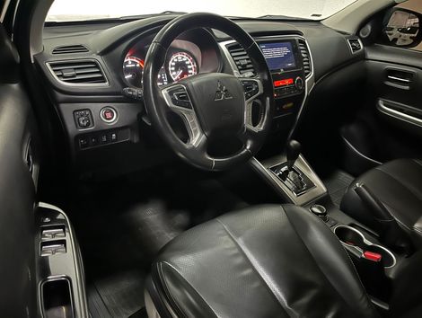 Mitsubishi L200 Triton Sport HPE-S 2.4 CD Dies. Aut