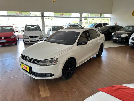 VolksWagen JETTA Comfortline 2.0 T.Flex 8V 4p Tipt.
