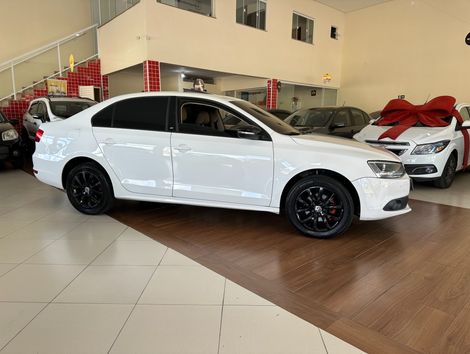 VolksWagen JETTA Comfortline 2.0 T.Flex 8V 4p Tipt.