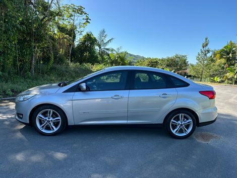 Ford Focus 2.0 16V/SE/SE Plus Flex 5p Aut.