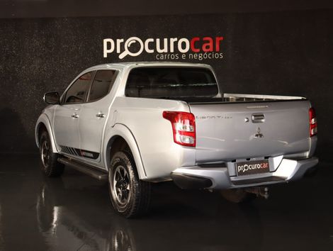 Mitsubishi L200 Triton Sport HPE-S 2.4 CD Dies. Aut