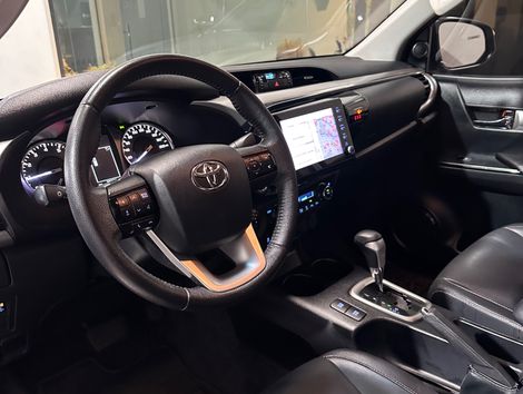 Toyota Hilux CD SRV 4x4 2.7 Flex 16V Aut.