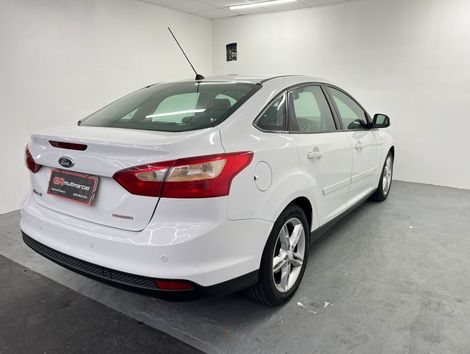 Ford Focus Sedan 2.0 16V/2.0 16V Flex 4p Aut.