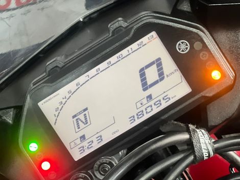 YAMAHA YZF R-3 World GP 60th ANINIVERSARY ED.
