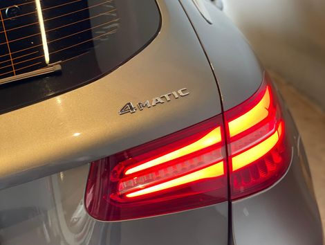 Mercedes GLC 250 Sport 4MATIC 2.0 TB 16V Aut.