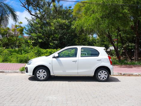 Toyota ETIOS X 1.3 Flex 16V 5p Aut.
