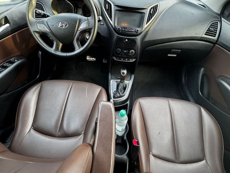 Hyundai HB20X Premium 1.6 Flex 16V Aut.