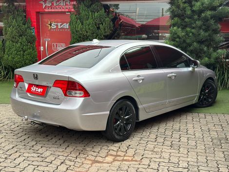 Honda Civic Sedan LXS 1.8/1.8 Flex 16V Aut. 4p