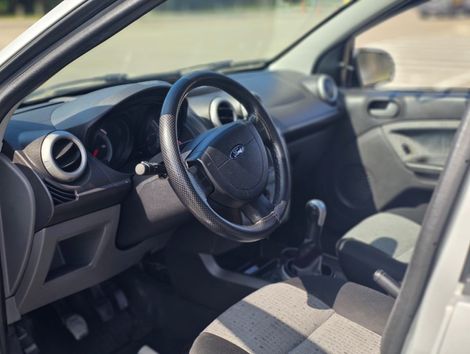 Ford Fiesta Sedan SE 1.6 16V Flex 4p