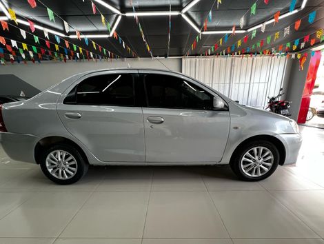 Toyota ETIOS XLS Sedan 1.5 Flex 16V 4p Mec.