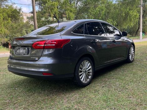 Ford Focus TITA/TITA Plus 2.0  Flex 5p Aut.