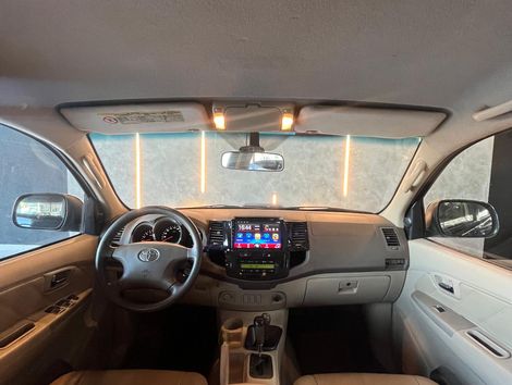 Toyota Hilux SW4 SRV D4-D 4x4 3.0 TDI Dies. Aut