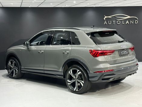 Audi Q3 SPB Perf. Black 2.0 TFSI Tipt. Quat.