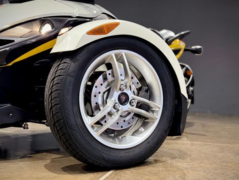 CAN-AM SPYDER