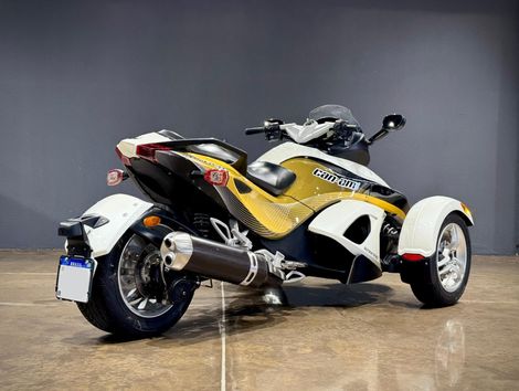 CAN-AM SPYDER