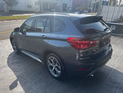 BMW X1 SDRIVE 20i X-Line 2.0 TB Active Flex