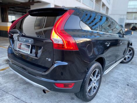 Volvo XC 60 T-5 R-DESIGN 2.0 FWD 5p