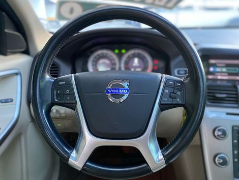 Volvo XC 60 T-5 R-DESIGN 2.0 FWD 5p