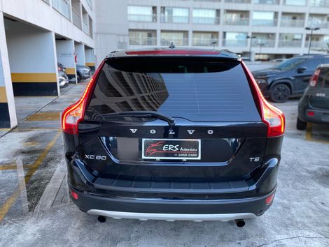 Volvo XC 60 T-5 R-DESIGN 2.0 FWD 5p