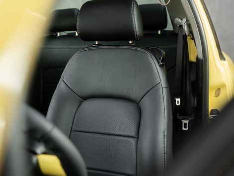 VolksWagen New Beetle 2.0 Mi Mec./Aut.