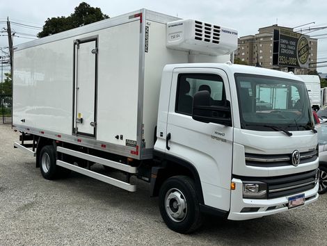 VOLKSWAGEN 11-180 Delivery 4x2 2p (diesel)(E6)