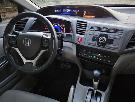 Honda Civic Sedan LXS 1.8/1.8 Flex 16V Aut. 4p