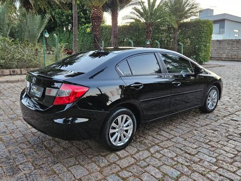 Honda Civic Sedan LXS 1.8/1.8 Flex 16V Aut. 4p