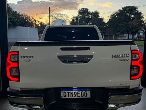 Toyota Hilux CD SRV 4x4 2.7 Flex 16V Aut.
