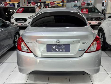 Nissan VERSA SV 1.6 16V FlexStart 4p Aut.