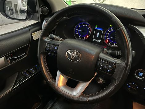 Toyota Hilux CD SRV 4x4 2.8 TDI Diesel Aut.