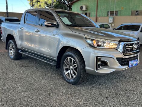 Toyota Hilux CD SRX 4x4 2.8 TDI 16V Diesel Aut.