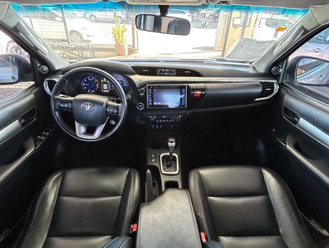 Toyota Hilux CD SRX 4x4 2.8 TDI 16V Diesel Aut.