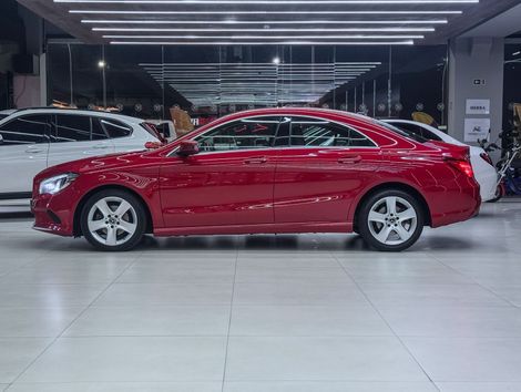 Mercedes CLA-180 1.6 16V 122cv Aut.