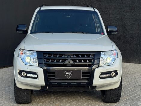 Mitsubishi Pajero HPE Full 3.2 4x4 T.I.Dies.3p Aut.