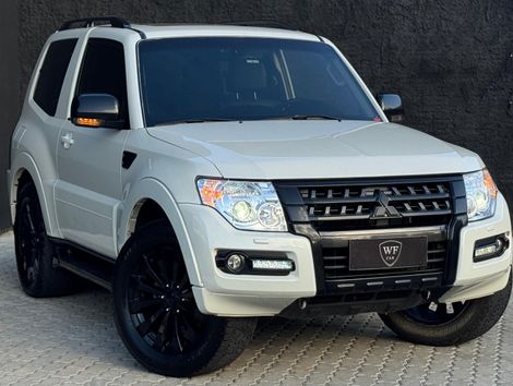Mitsubishi Pajero HPE Full 3.2 4x4 T.I.Dies.3p Aut.