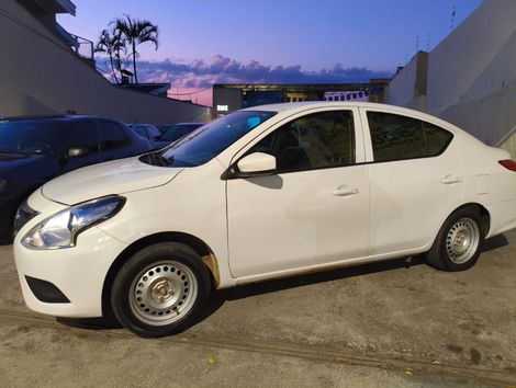 Nissan VERSA 1.0 12V FlexStart 4p Mec.