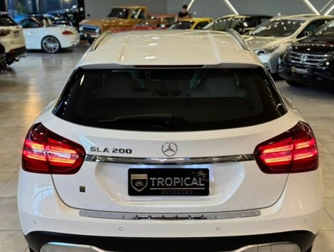 MERCEDES-BENZ 1.6 CGI FLEX ADVANCE 7G-DCT