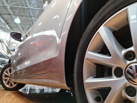 VolksWagen JETTA Comfortline 2.0 T.Flex 8V 4p Tipt.