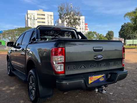 FORD Ranger XLS 2.2 4x4 CD Diesel Aut.