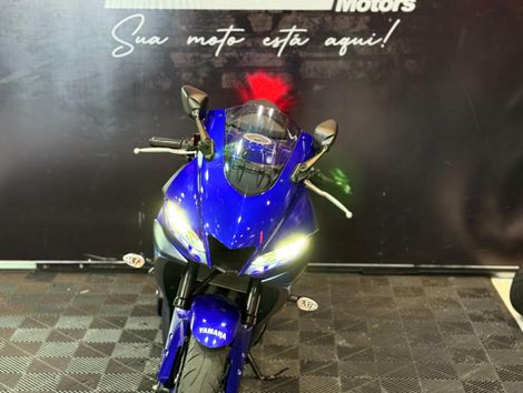 YAMAHA YZF R-3 321/ABS