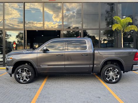 RAM 1500 LIMITED 5.7 CD 4x4 Aut.
