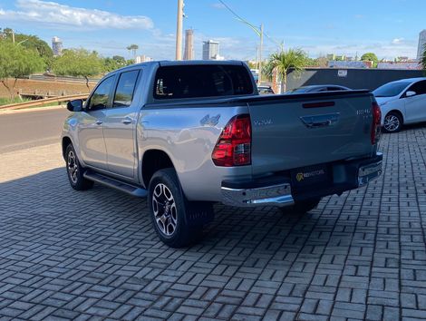 Toyota Hilux CD SRV 4x4 2.8 TDI Diesel Aut.