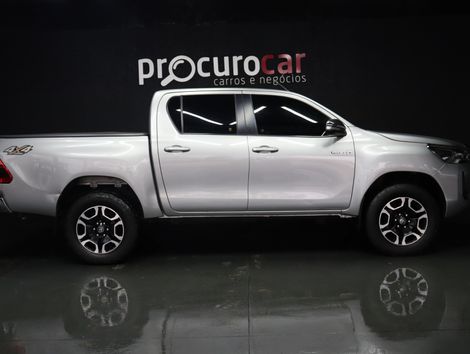 Toyota Hilux CD SRV 4x4 2.8 TDI Diesel Aut.