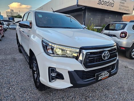 Toyota Hilux SW4 SRX 4x4 2.8 TDI 16V Dies. Aut.