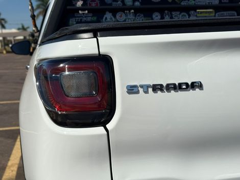Fiat Strada Freedom 1.3 Flex 8V CD
