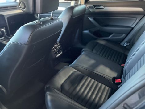 VolksWagen Passat Highline 2.0 TSI 220cv Tip.